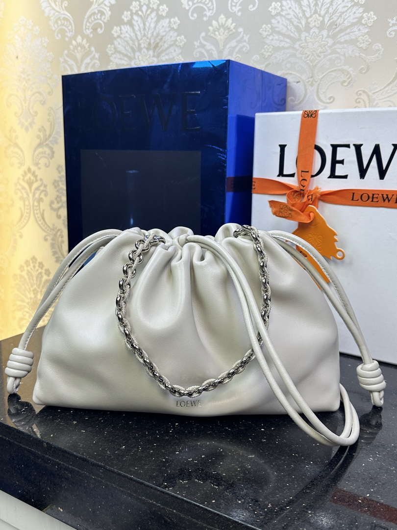 Loewe A411FCRX02 Medium Flamenco purse in mellow nappa lambskin L9020