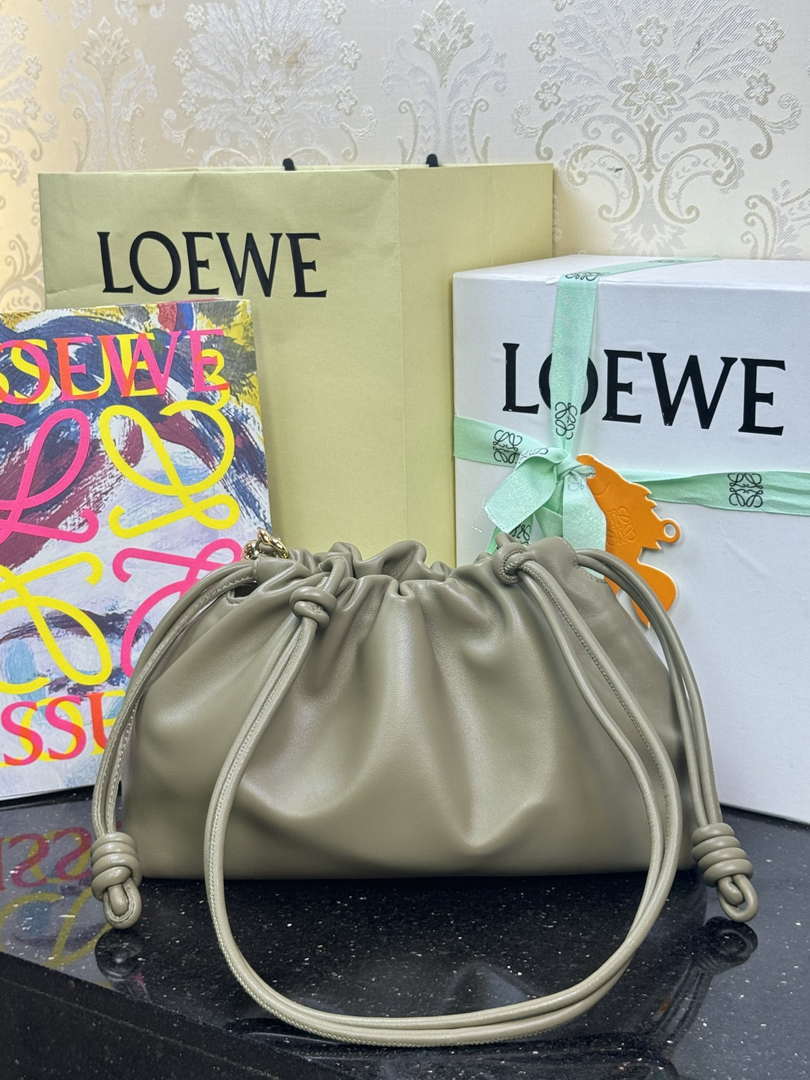Loewe A411FCRX02 Medium Flamenco purse in mellow nappa lambskin L9021