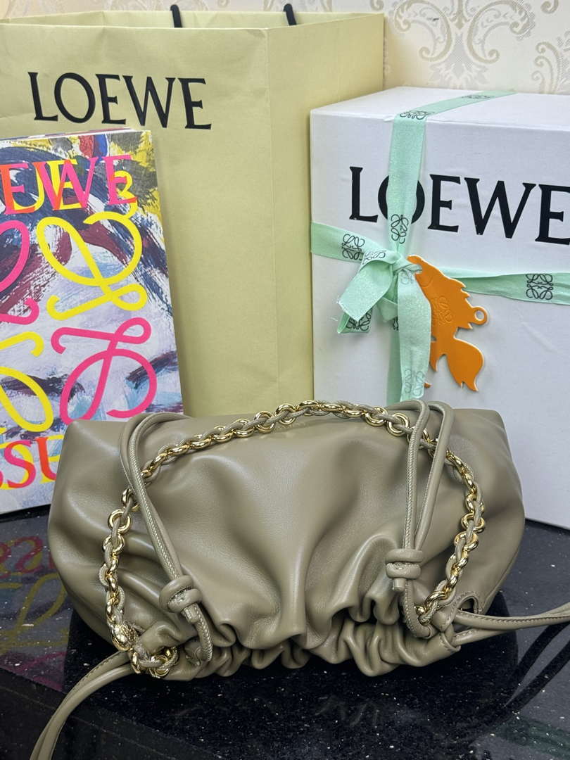 Loewe A411FCRX02 Medium Flamenco purse in mellow nappa lambskin L9021