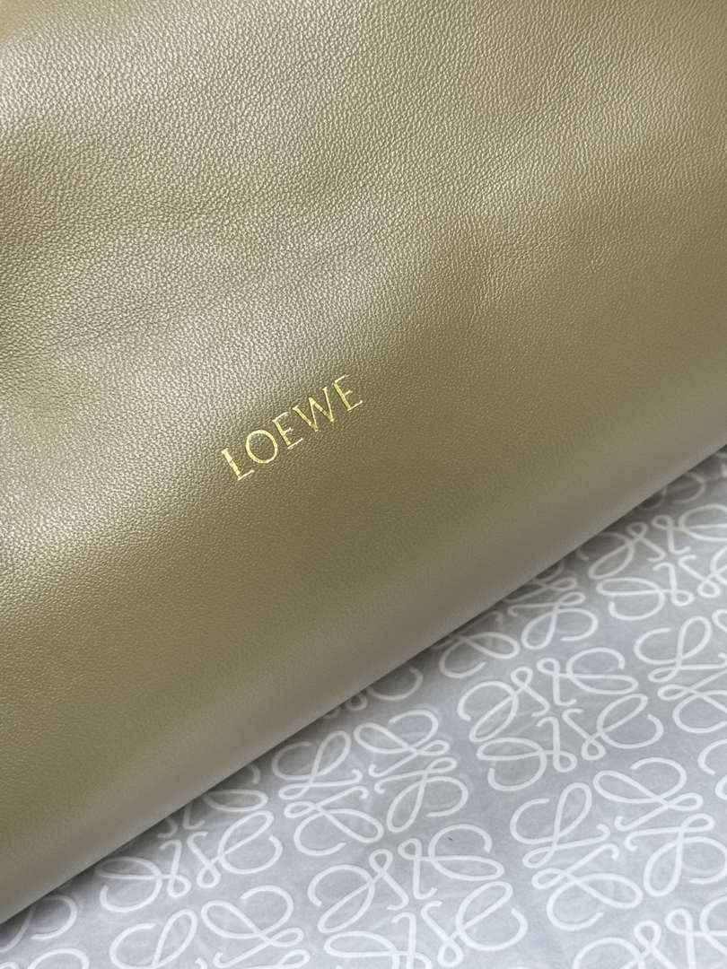 Loewe A411FCRX02 Medium Flamenco purse in mellow nappa lambskin L9021