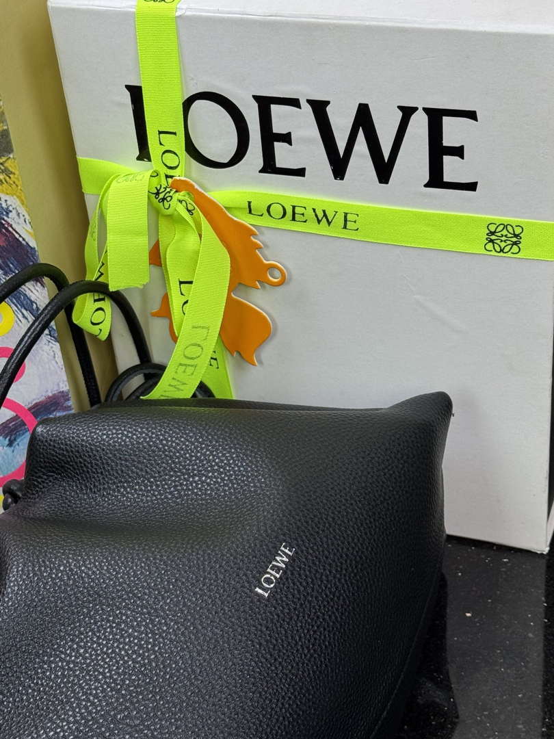 Loewe A411FCRX02 Medium Flamenco purse in mellow nappa lambskin L9023