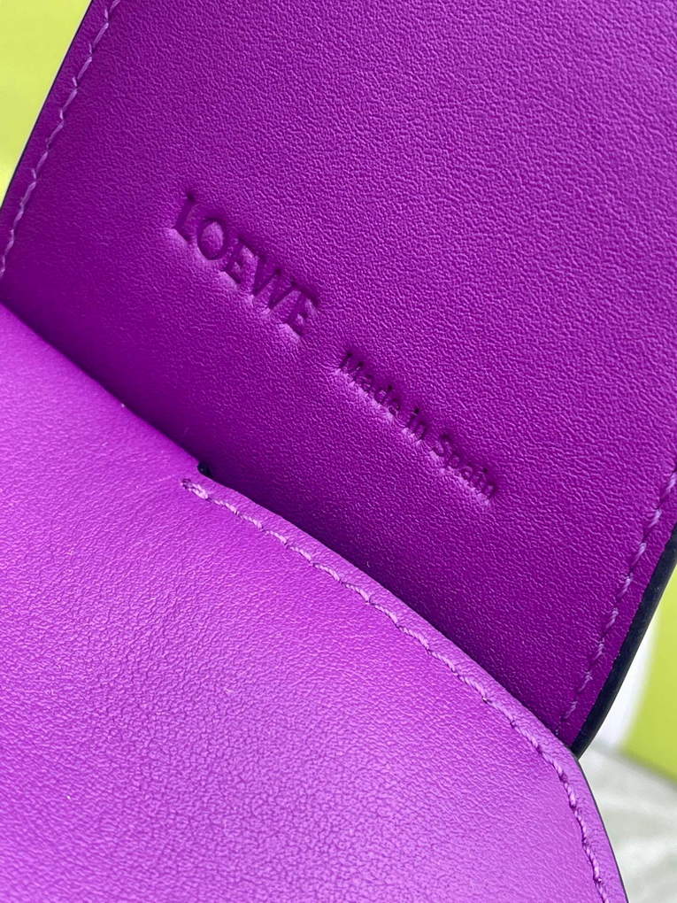 Loewe  A510J67X01 Puzzle Hobo Bag in Nappa Calfskin Purple