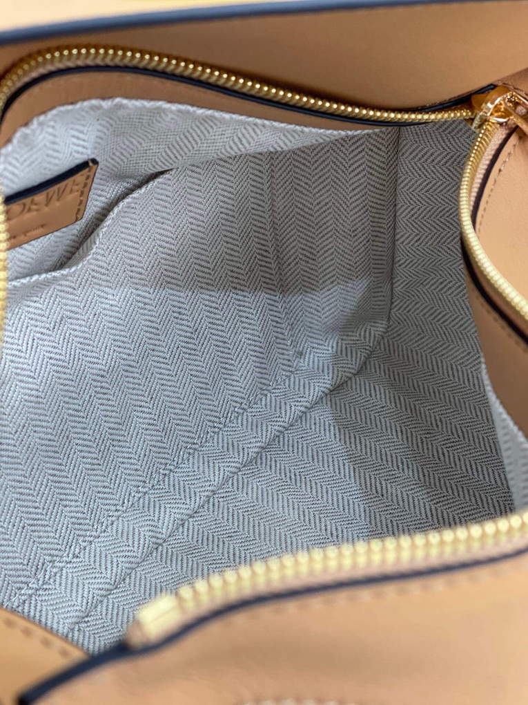 Loewe  A510J67X01 Puzzle Hobo Bag in Nappa Calfskin Warm Desert