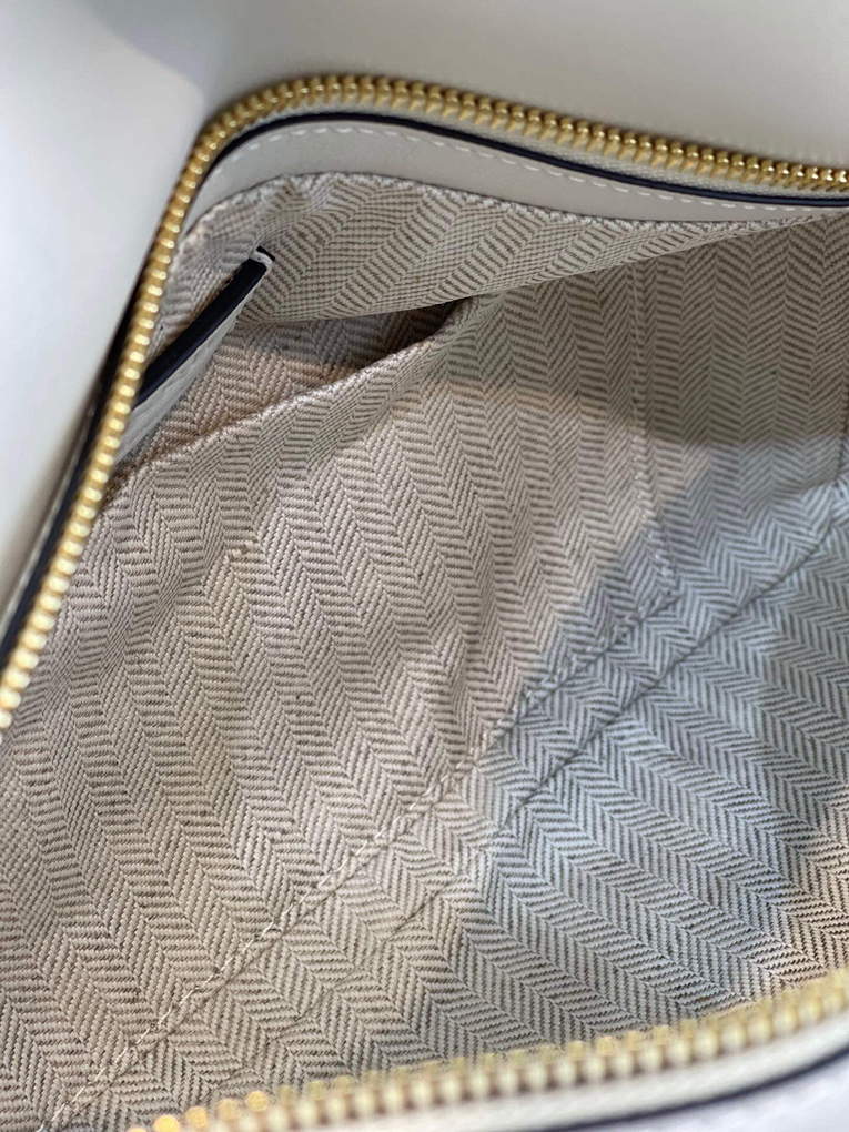 Loewe  A510J67X01 Puzzle Hobo Bag in Nappa Calfskin Soft White