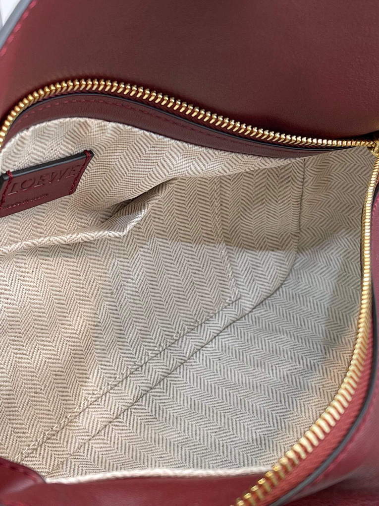 Loewe  A510J67X01 Puzzle Hobo Bag in Nappa Calfskin Wine Red