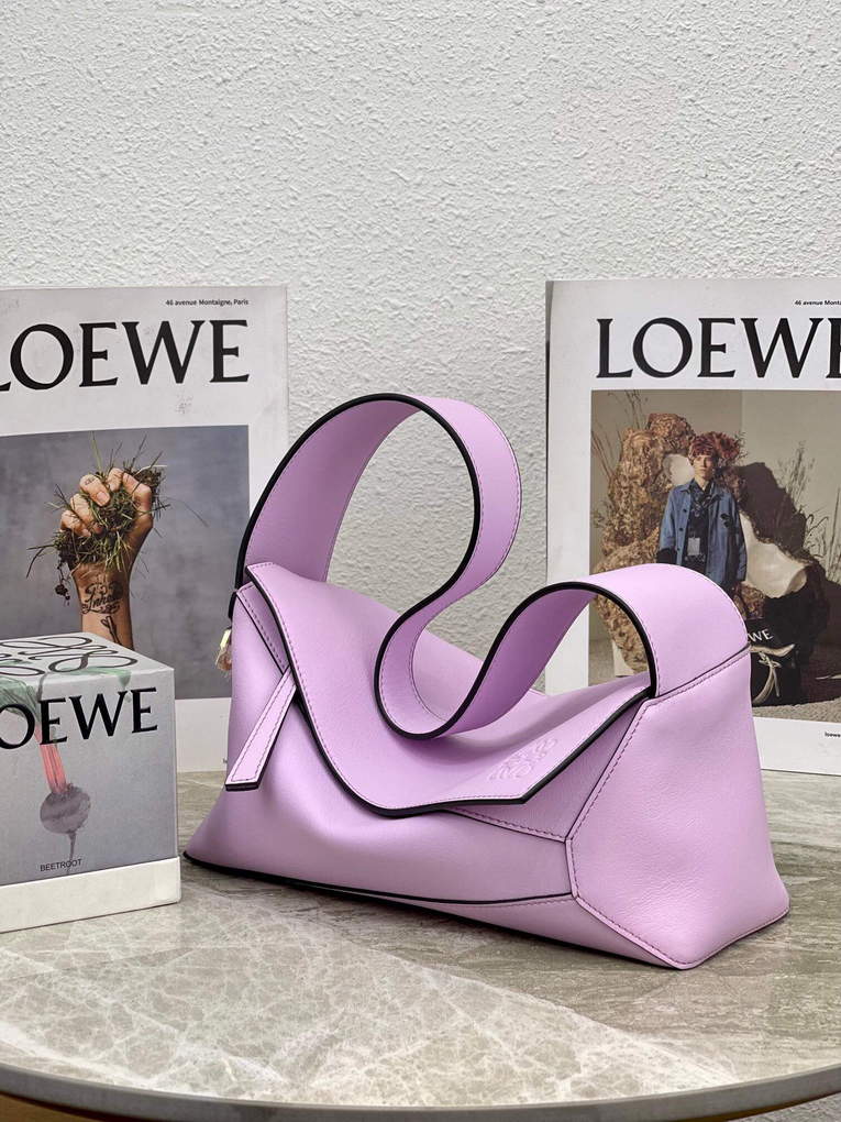 Loewe  A510J67X01 Puzzle Hobo Bag in Nappa Calfskin Bloom Orchid