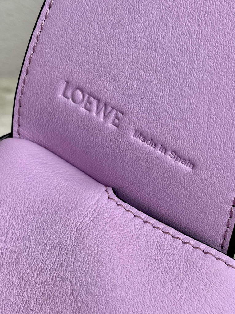 Loewe  A510J67X01 Puzzle Hobo Bag in Nappa Calfskin Bloom Orchid