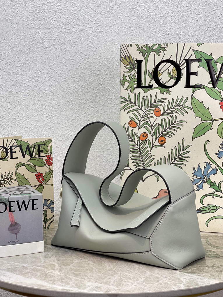 Loewe  A510J67X01 Puzzle Hobo Bag in Nappa Calfskin Ash Grey