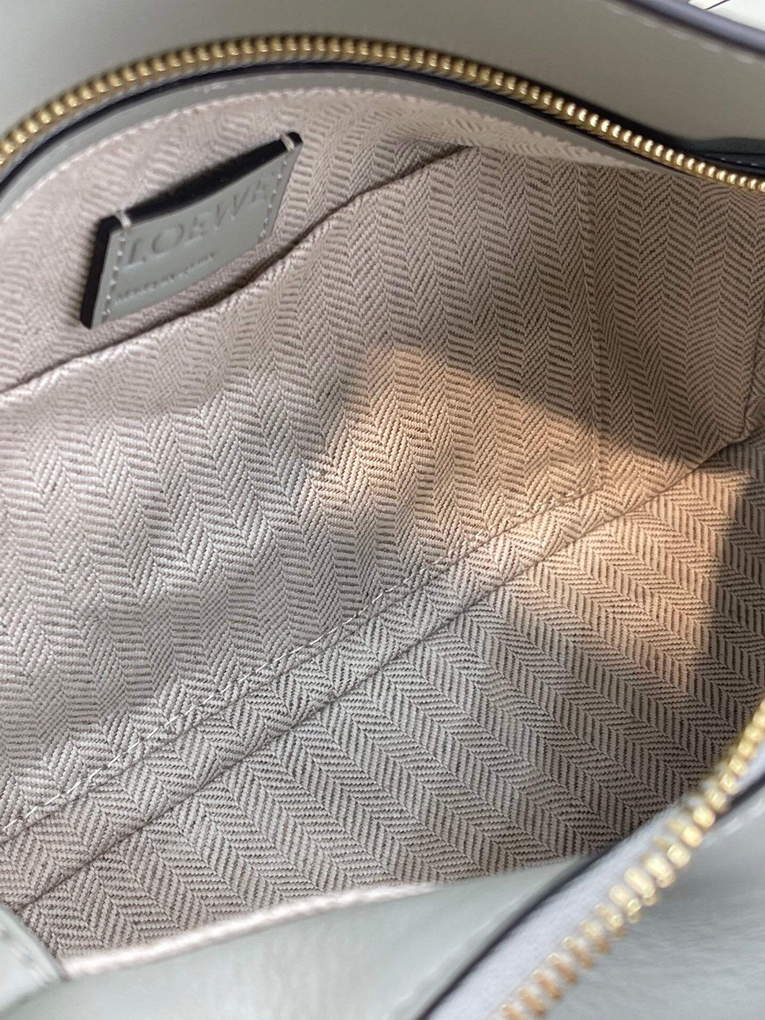 Loewe  A510J67X01 Puzzle Hobo Bag in Nappa Calfskin Ash Grey