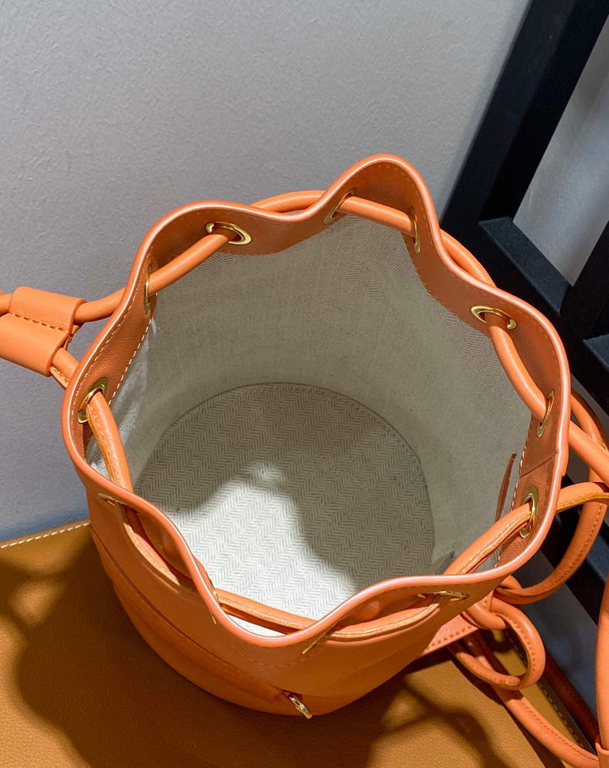 Loewe A734Z18X11 Small Sailor bag in nappa calf  Coral Reef