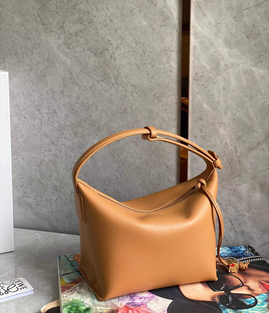 Loewe A906K75X21 Small Cubi bag in Anagram calfskin Warm Desert - Default Title - View 1