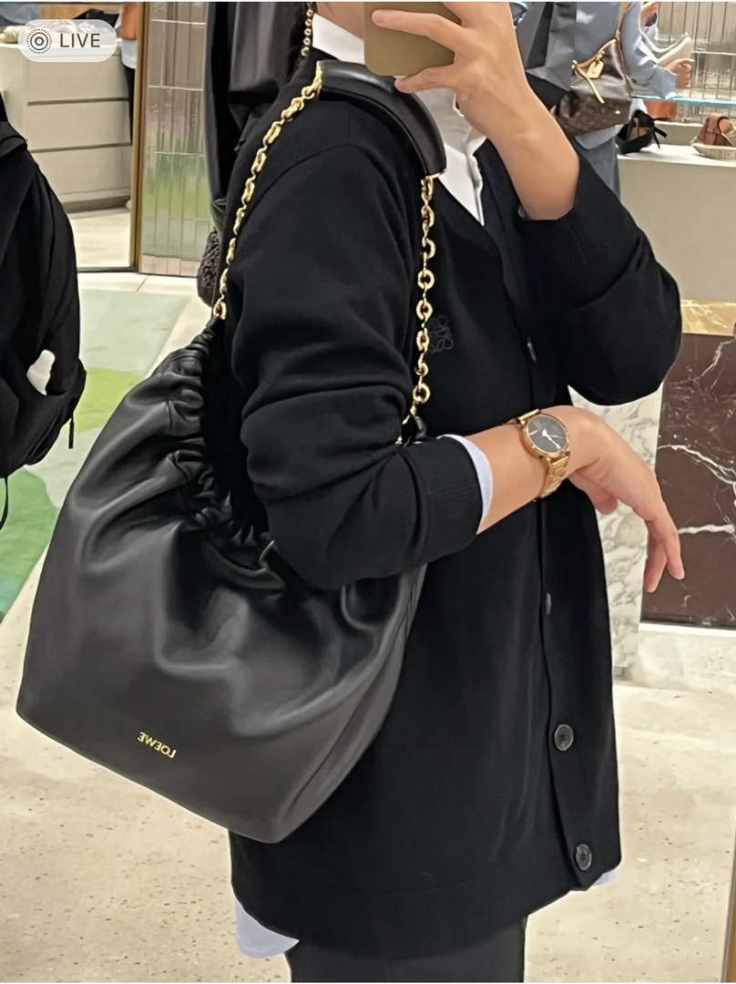 Loewe A914NCHX01 Small Squeeze bag in nappa lambskin Black