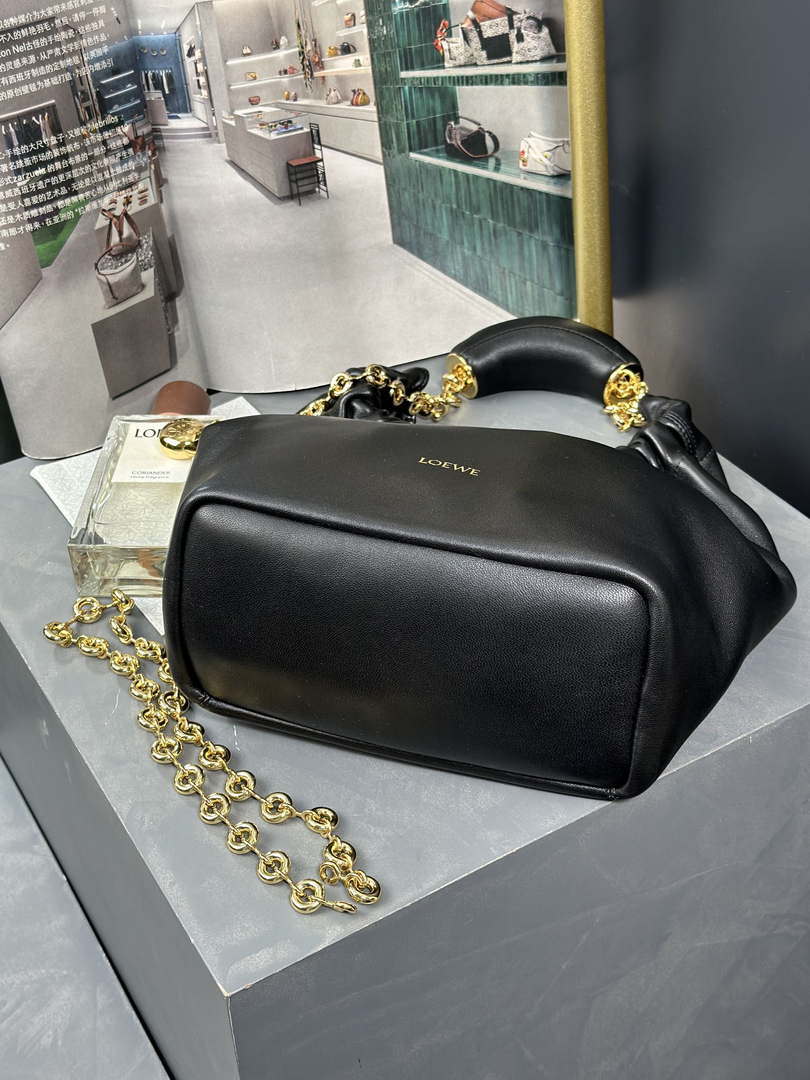 Loewe A914NCHX01 Small Squeeze bag in nappa lambskin Black