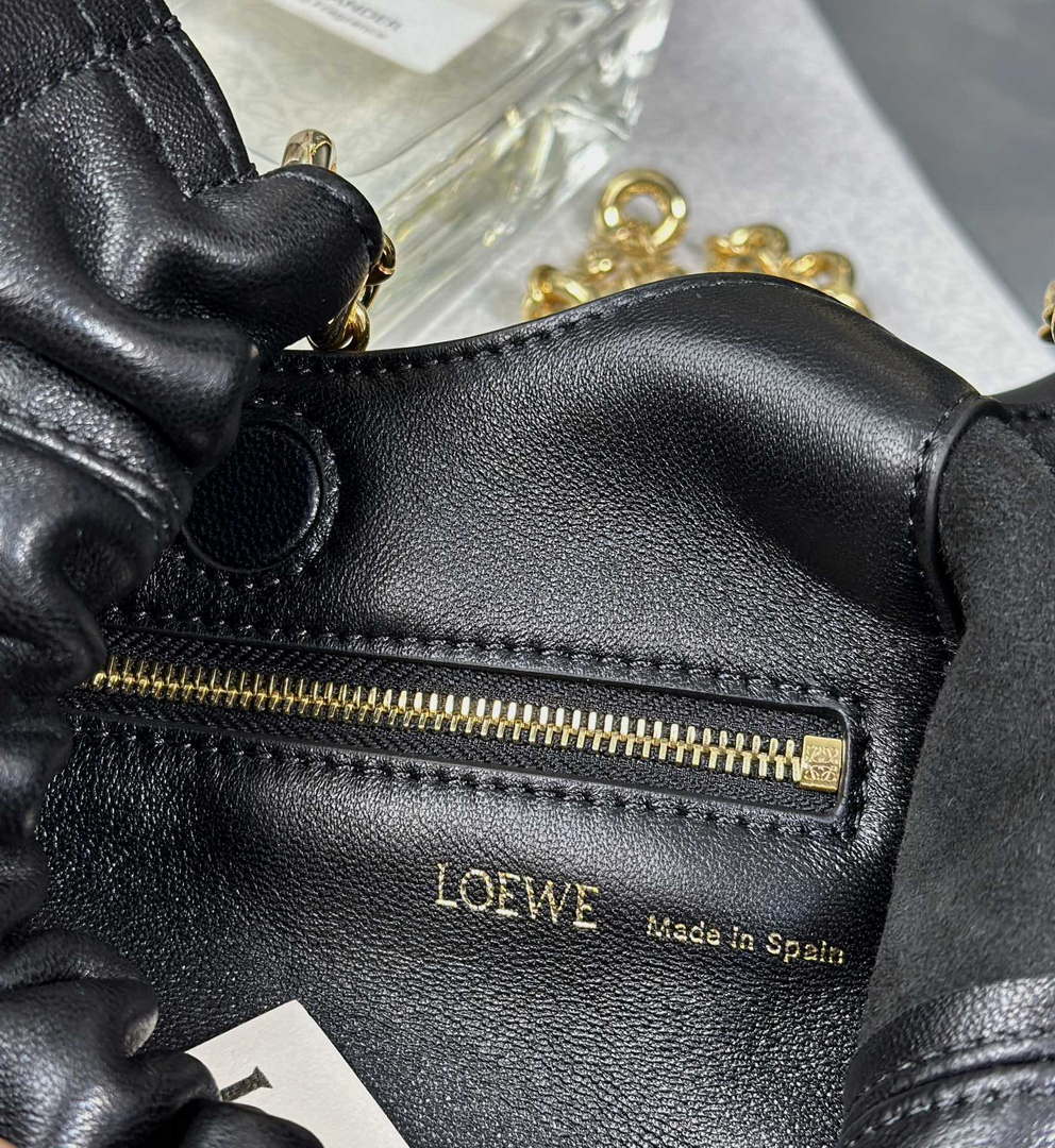 Loewe A914NCHX01 Small Squeeze bag in nappa lambskin Black