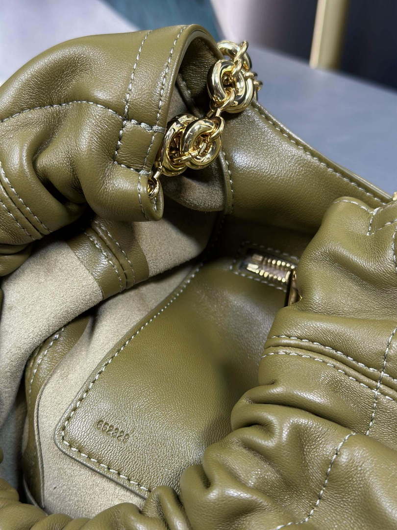 Loewe A914NCHX01 Small Squeeze bag in nappa lambskin Green
