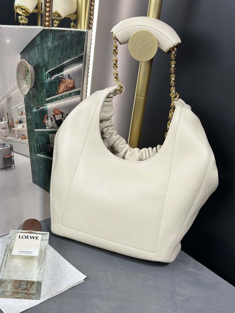 Loewe A914NCHX01 Small Squeeze bag in nappa lambskin White