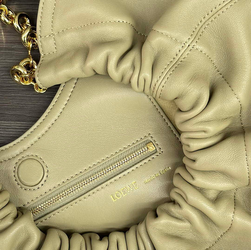 Loewe A914Q37X01 Medium Squeeze bag in nappa lambskin Clay Green