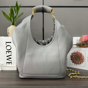Loewe A914Q37X01 Medium Squeeze bag in nappa lambskin Gray - Default Title - View 3