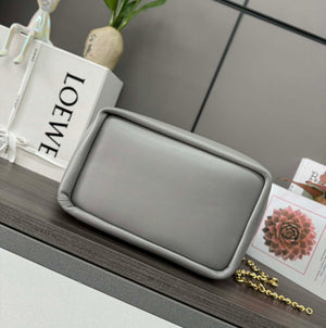 Loewe A914Q37X01 Medium Squeeze bag in nappa lambskin Gray - Default Title - View 4