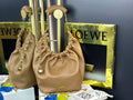 Loewe A914Q37X01 Medium Squeeze bag in nappa lambskin Oak