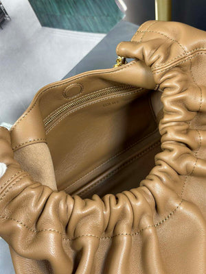 Loewe A914Q37X01 Medium Squeeze bag in nappa lambskin Oak - Default Title - View 8