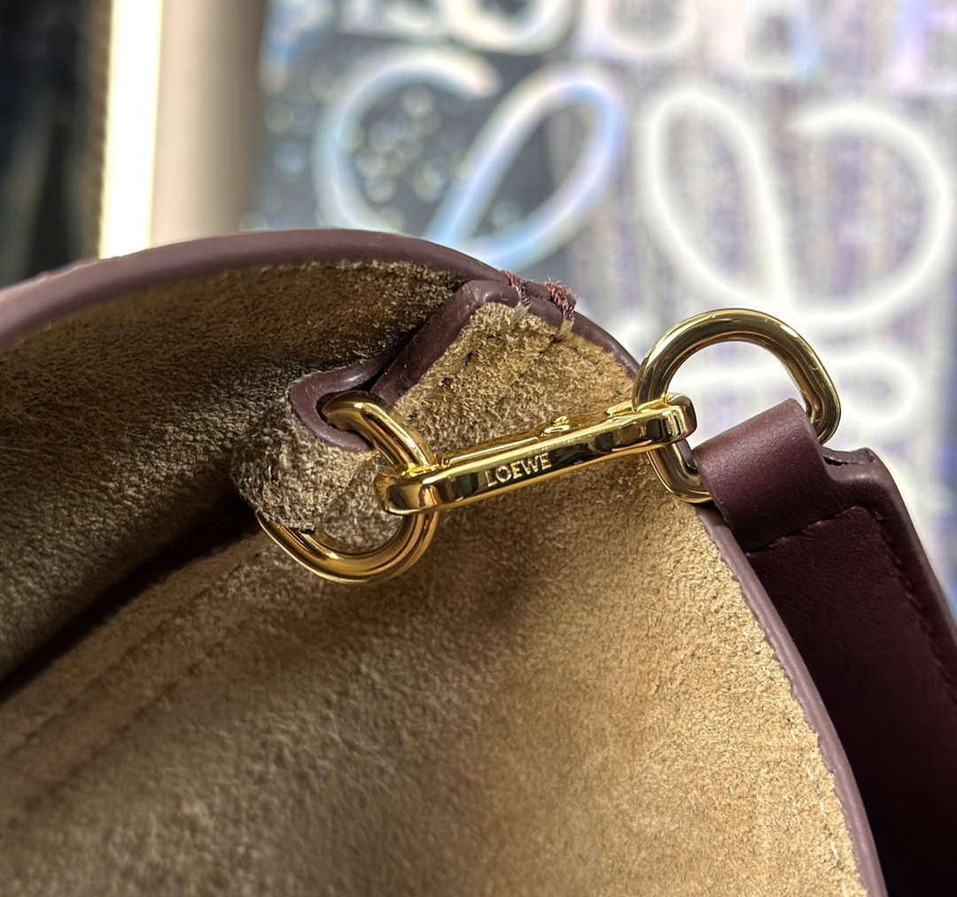 Loewe AANBBBMX01 Mini Pebble Bucket Bag in mellow calfskin Dark Burgundy