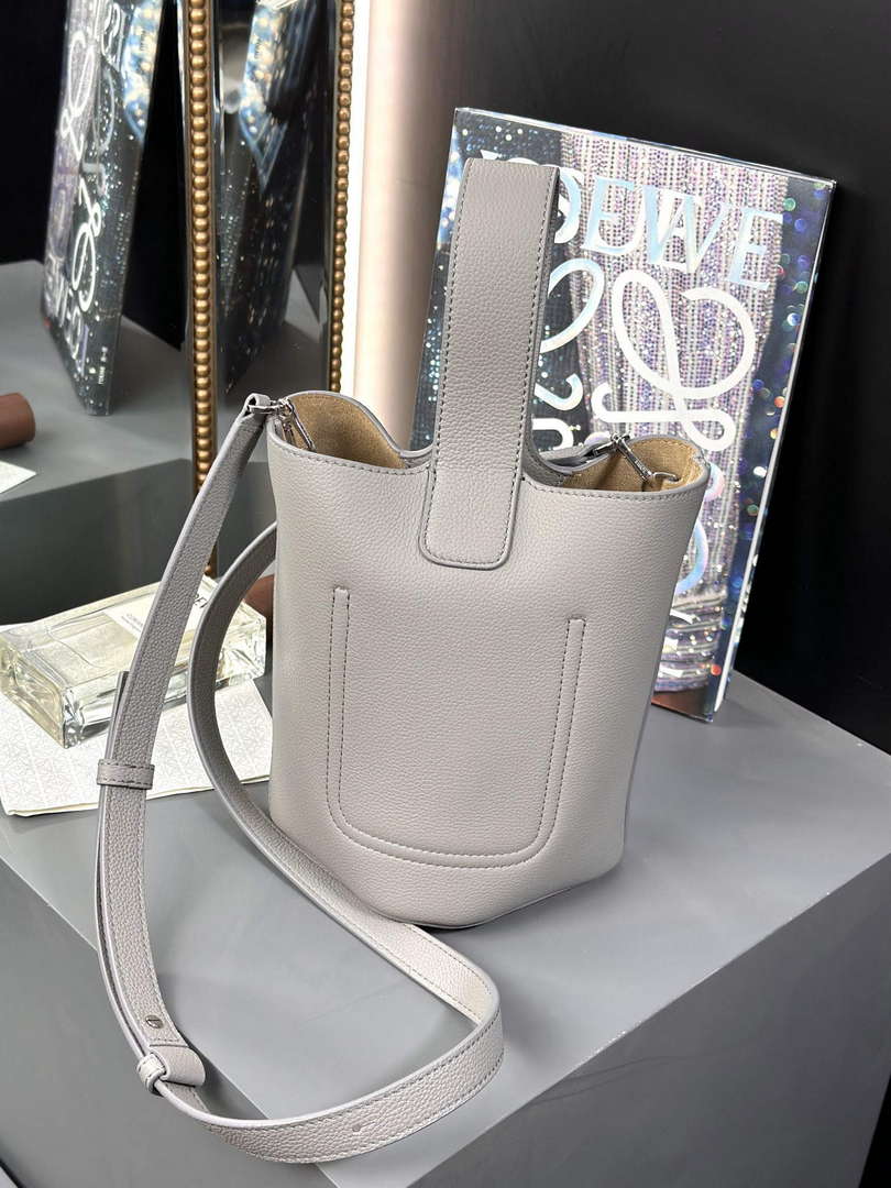 Loewe AANBBBMX01 Mini Pebble Bucket Bag in mellow calfskin Pearl gray