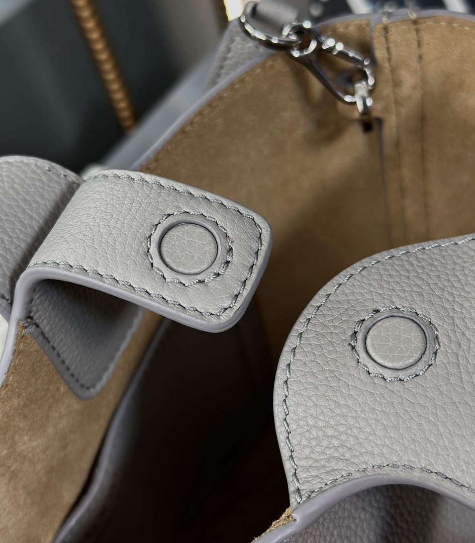 Loewe AANBBBMX01 Mini Pebble Bucket Bag in mellow calfskin Pearl gray