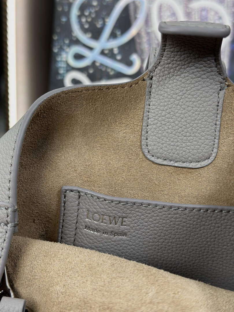 Loewe AANBBBMX01 Mini Pebble Bucket Bag in mellow calfskin Pearl gray