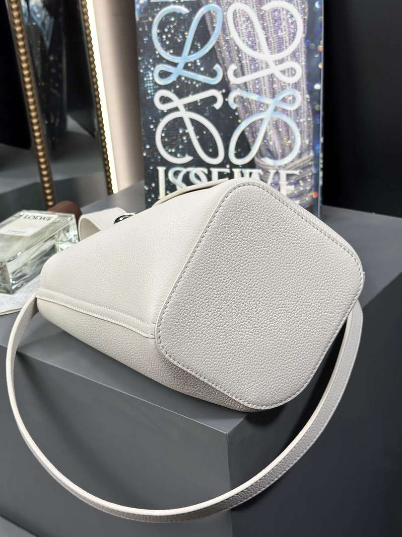 Loewe AANBBBMX01 Mini Pebble Bucket Bag in mellow calfskin White