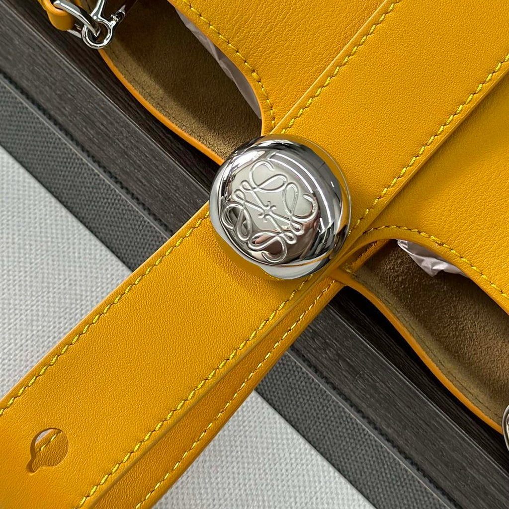 Loewe AANBBBMX01 Mini Pebble Bucket Bag in mellow calfskin Yellow