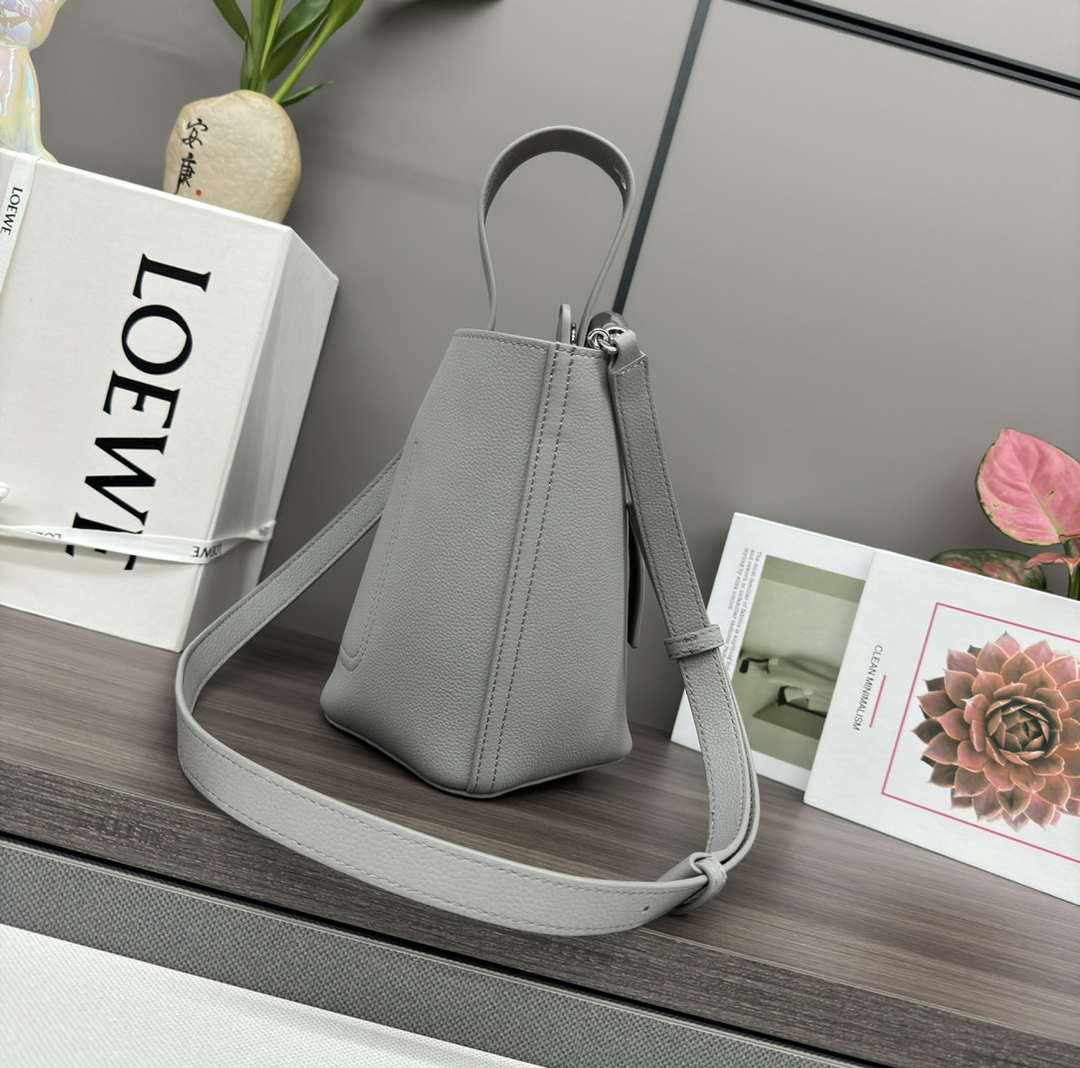 Loewe AANBBBMX02 Mini Pebble Bucket bag in soft grained calfskin Loe8012