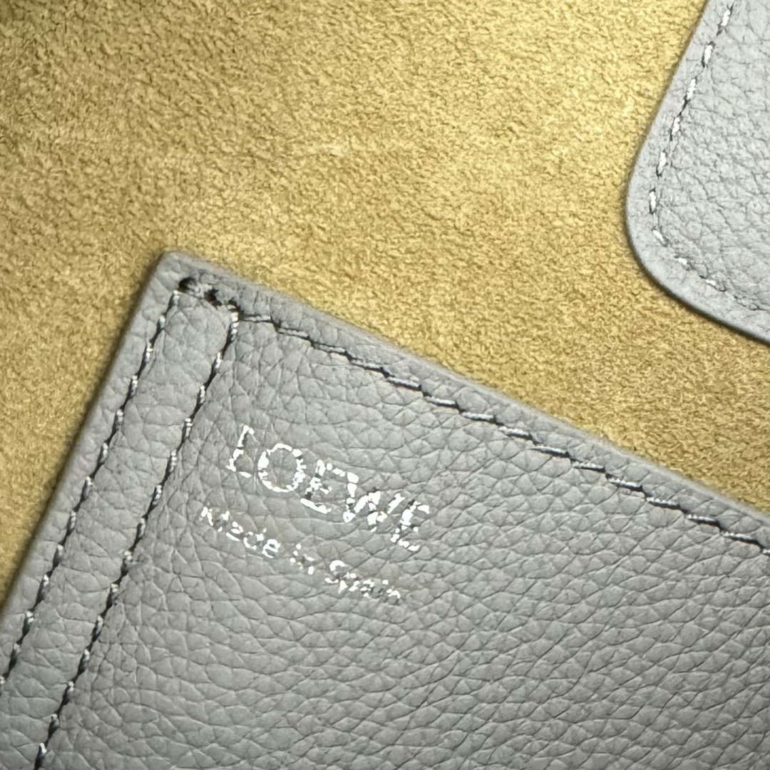 Loewe AANBBBMX02 Mini Pebble Bucket bag in soft grained calfskin Loe8012
