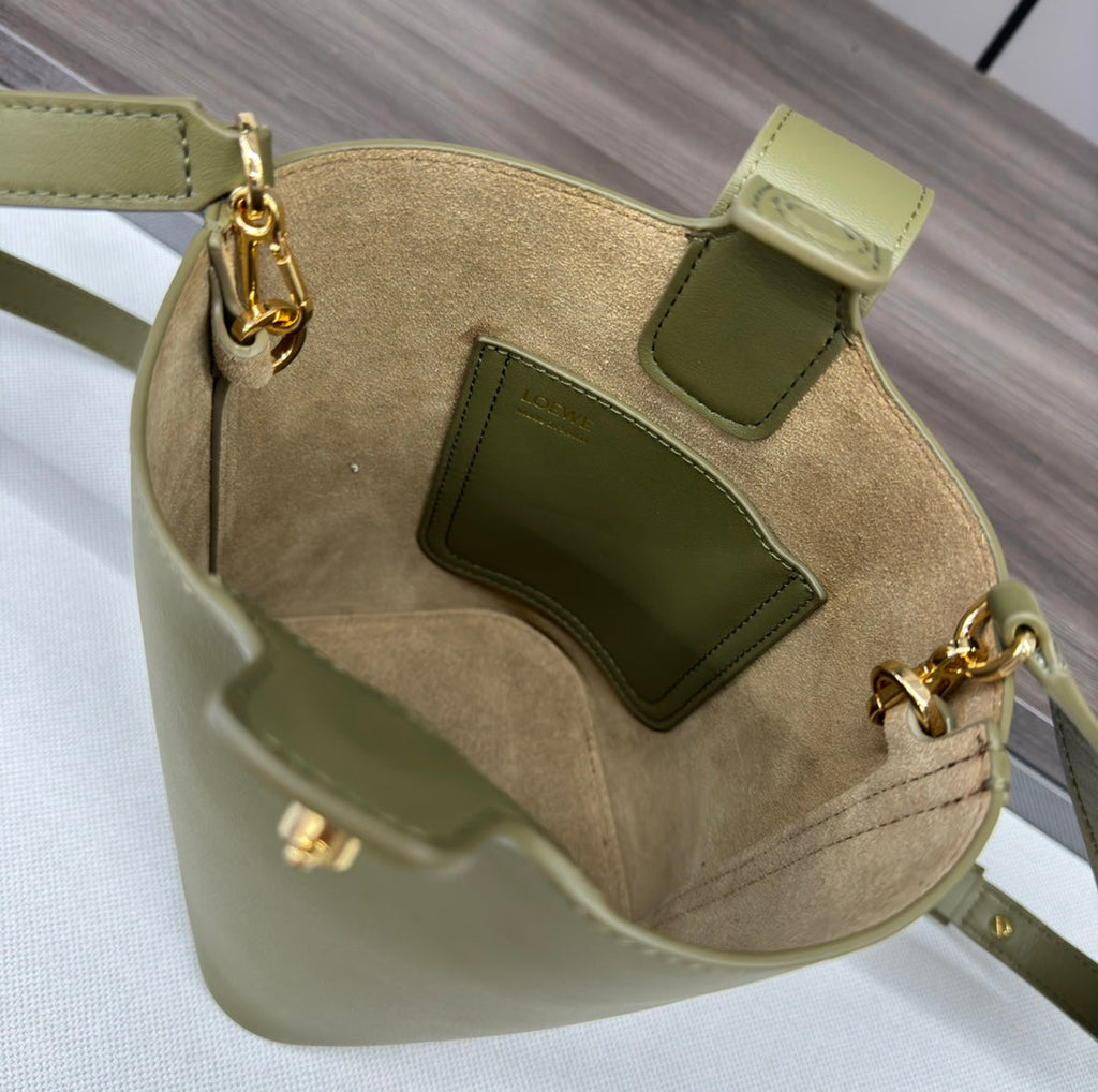 Loewe AANBBBMX02 Mini Pebble Bucket bag in soft grained calfskin Loe8003