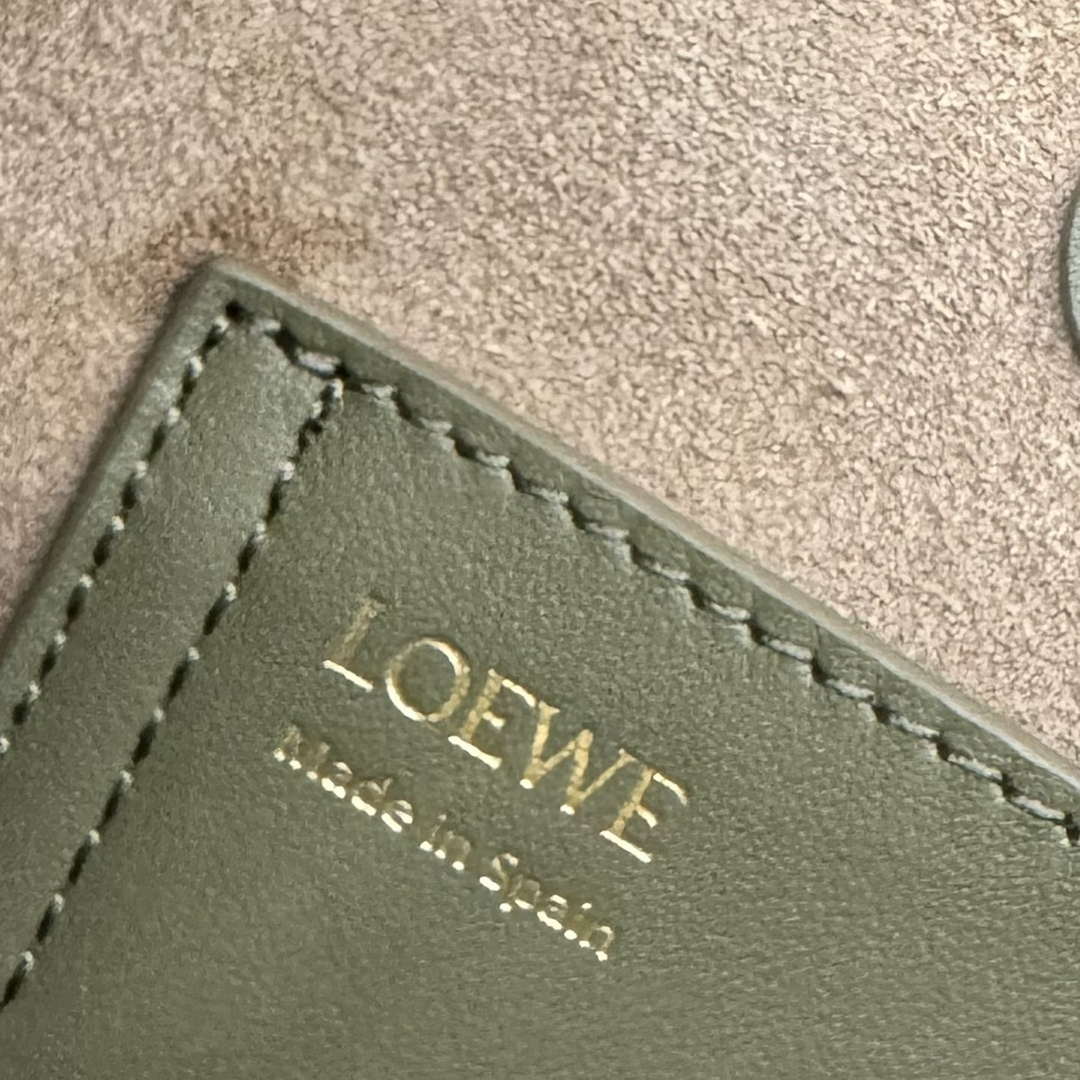 Loewe AANBBBMX02 Mini Pebble Bucket bag in soft grained calfskin Loe8003