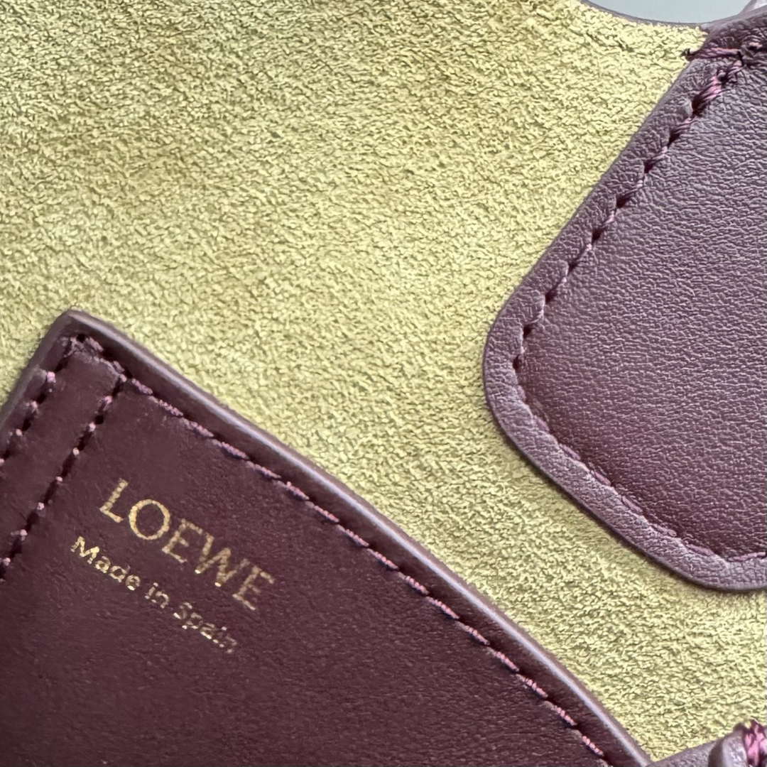 Loewe AANBBBMX02 Mini Pebble Bucket bag in soft grained calfskin Loe8007