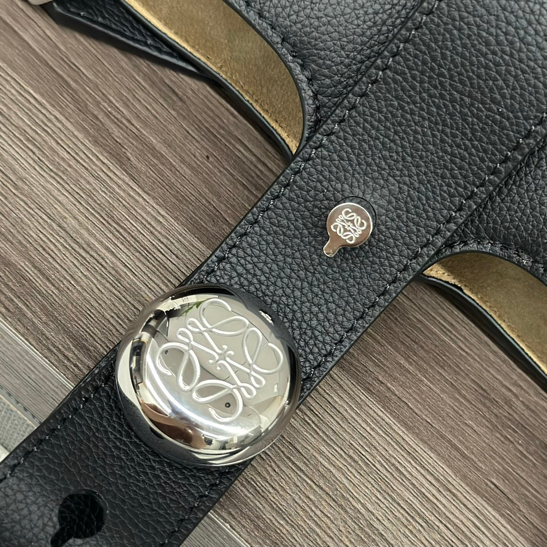 Loewe AANBBBMX02 Mini Pebble Bucket bag in soft grained calfskin Loe8008