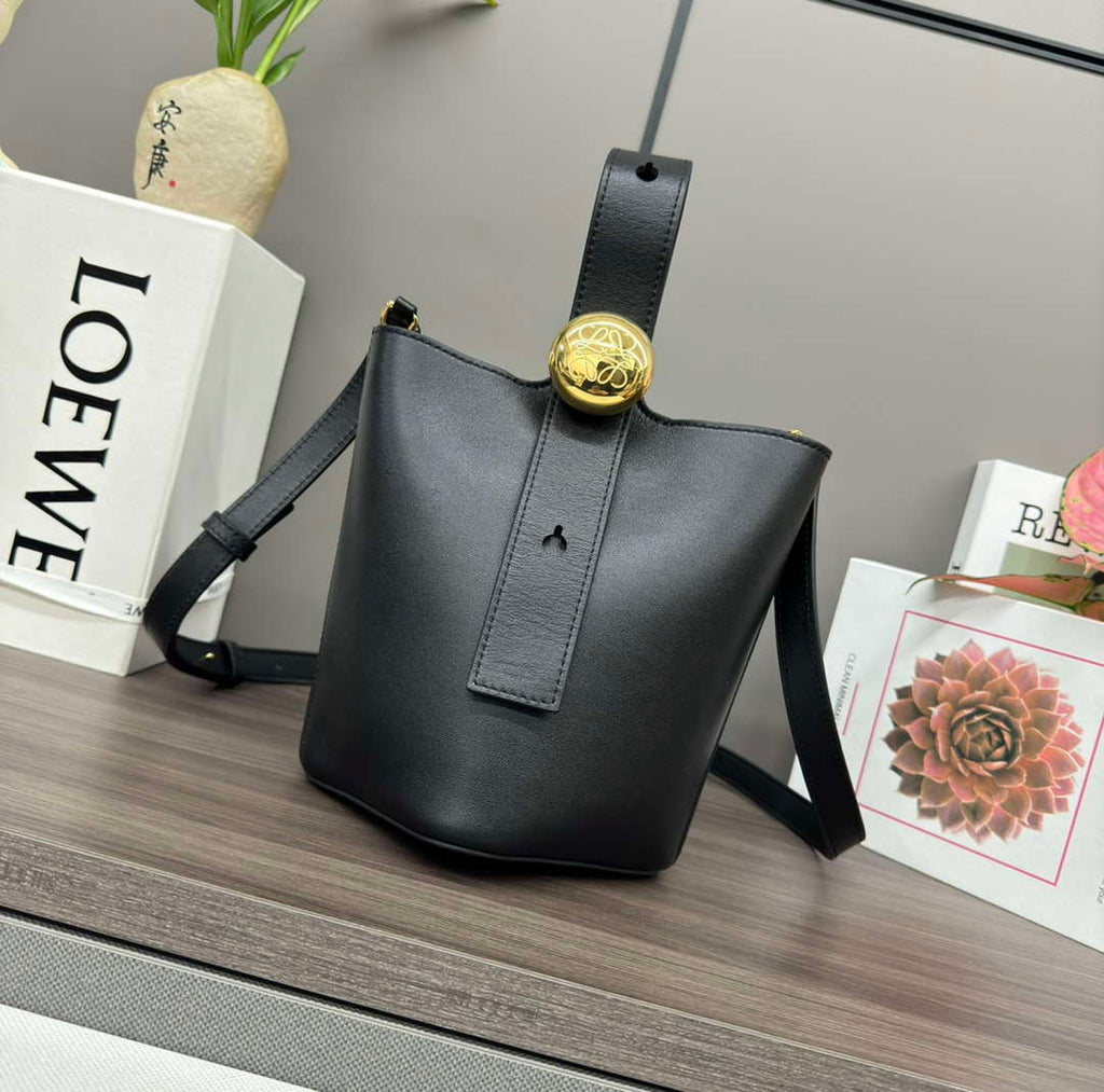 Loewe AANBBBMX02 Mini Pebble Bucket bag in soft grained calfskin Loe8009