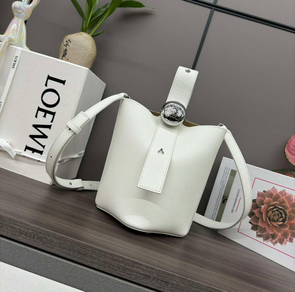 Loewe AANBBBMX02 Mini Pebble Bucket bag in soft grained calfskin Loe8010