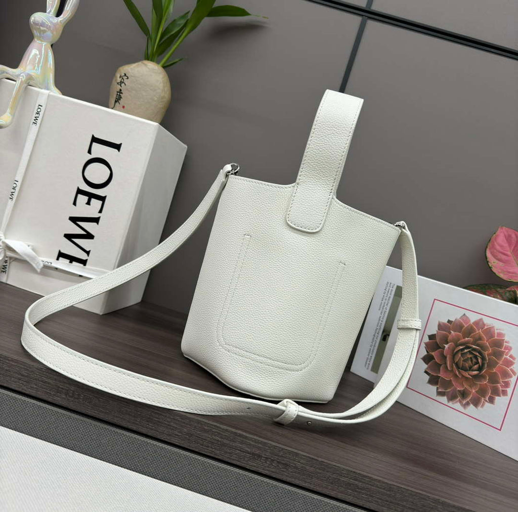 Loewe AANBBBMX02 Mini Pebble Bucket bag in soft grained calfskin Loe8010