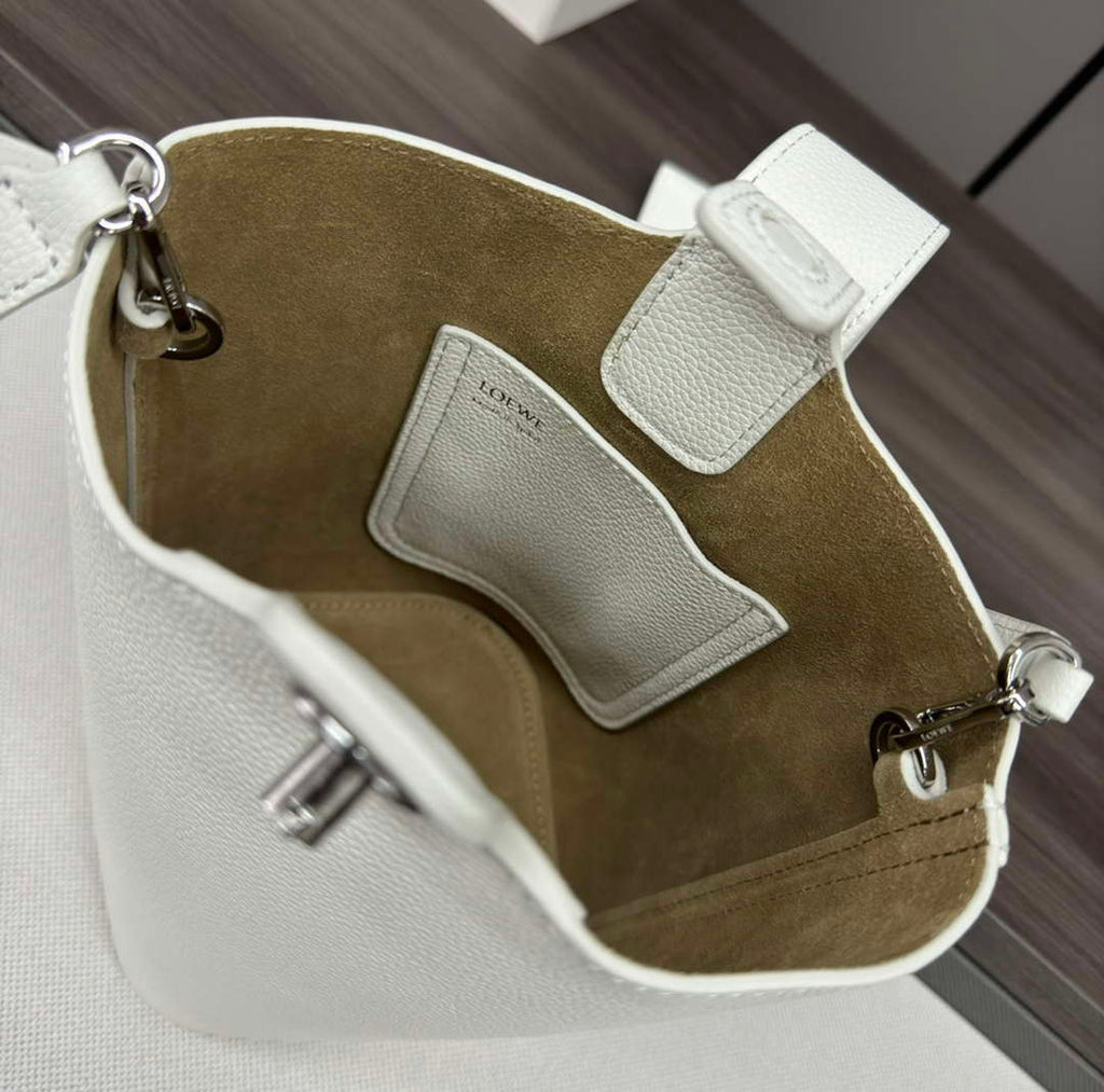 Loewe AANBBBMX02 Mini Pebble Bucket bag in soft grained calfskin Loe8010