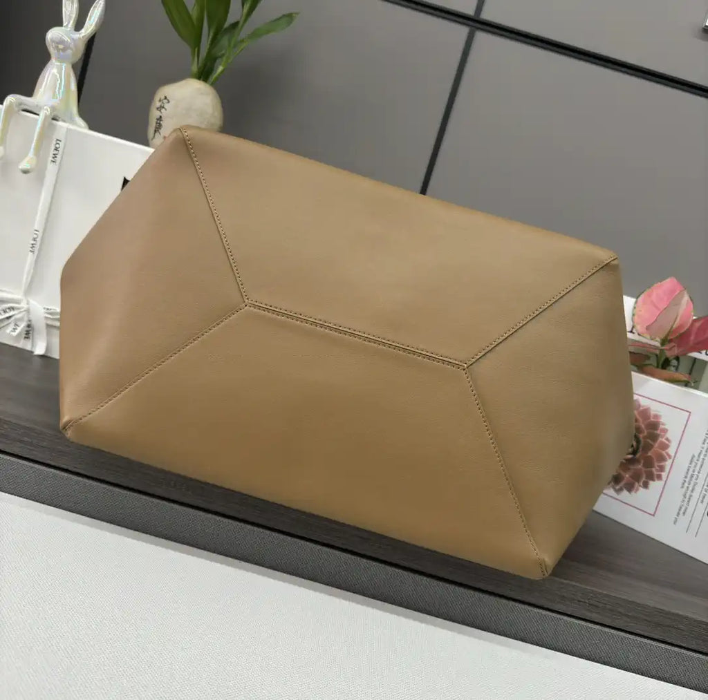 Loewe B510PFMX01 XXL Puzzle Fold tote in shiny calfskin Apricot