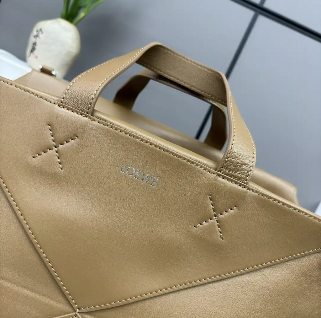 Loewe B510PFMX01 XXL Puzzle Fold tote in shiny calfskin Apricot
