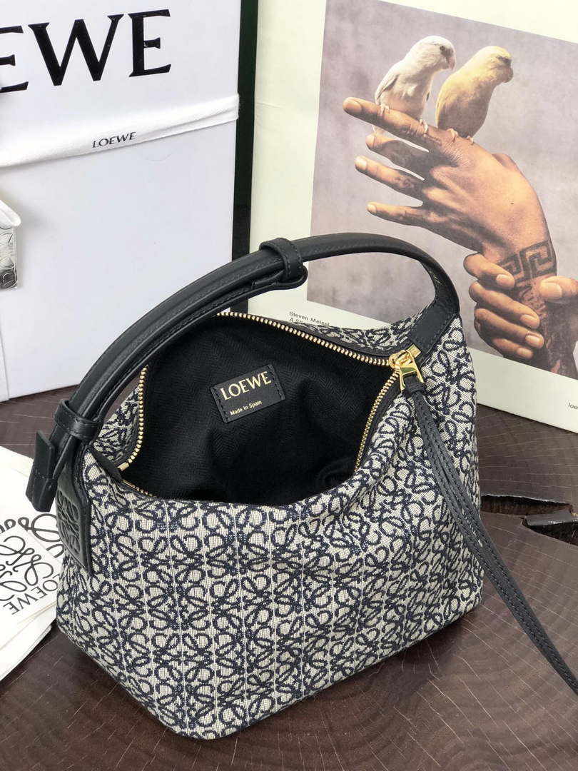 Loewe B906Q63X04 Small Cubi Crossbody bag Black and white