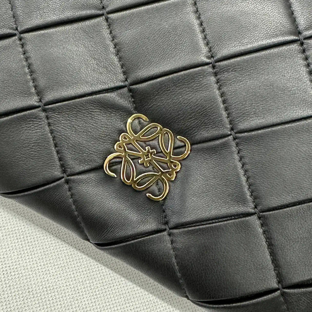 Loewe Large Puffer Goya Bag in Pleated Shiny Nappa 062466 Black