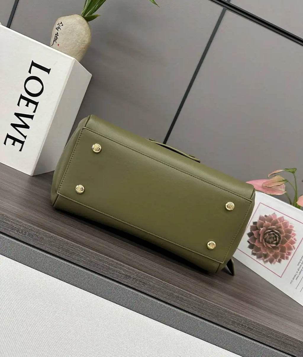 Loewe Medium Madrid bag in supple calfskin AANBAB1X01 Green