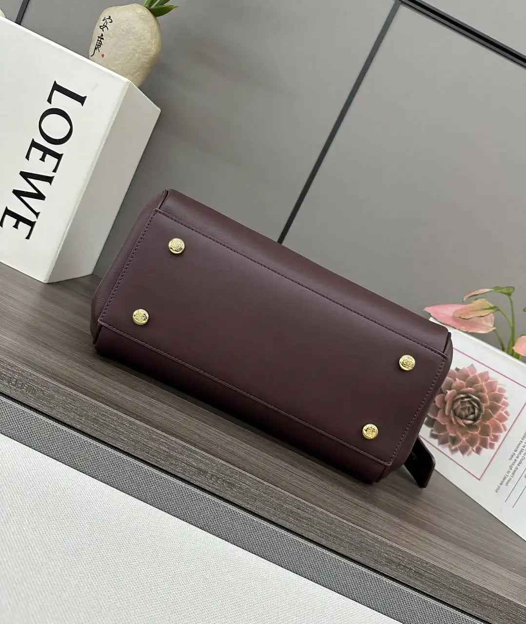 Loewe Medium Madrid bag in supple calfskin AANBAB1X01 Wine Red