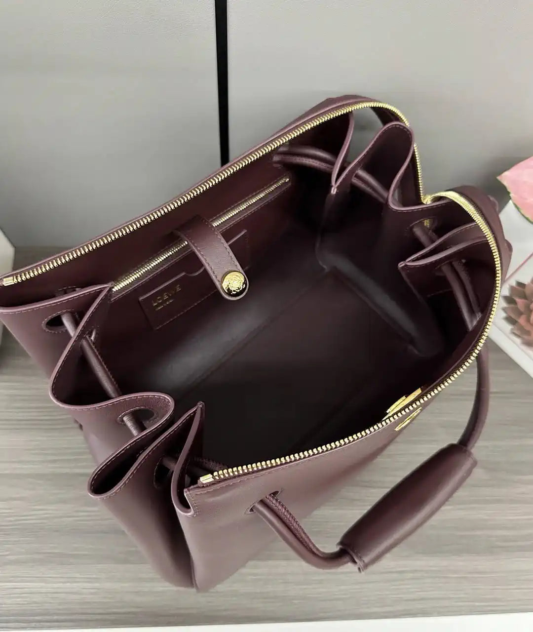 Loewe Medium Madrid bag in supple calfskin AANBAB1X01 Wine Red