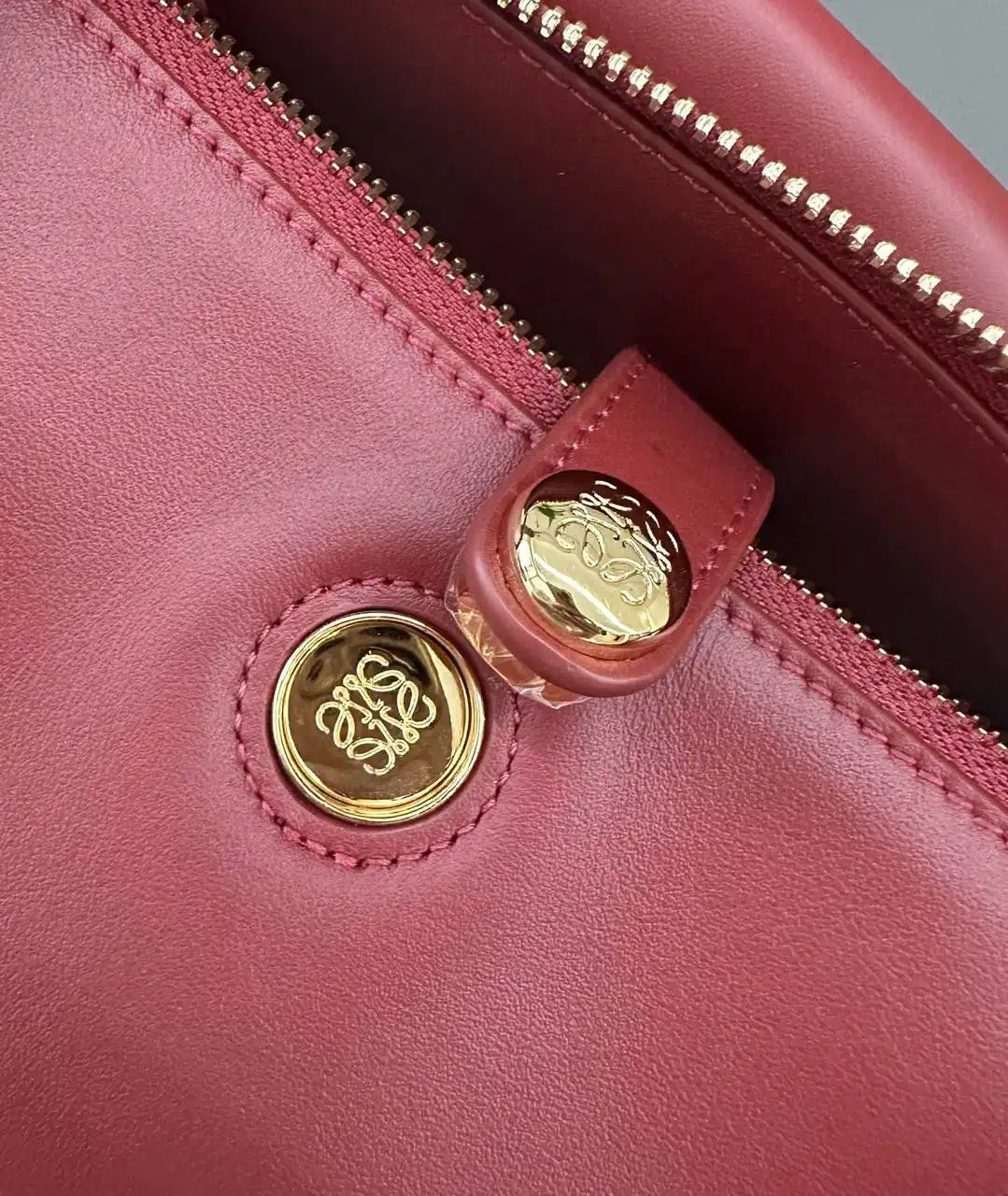 Loewe Medium Madrid bag in supple calfskin AANBAB1X01 Red