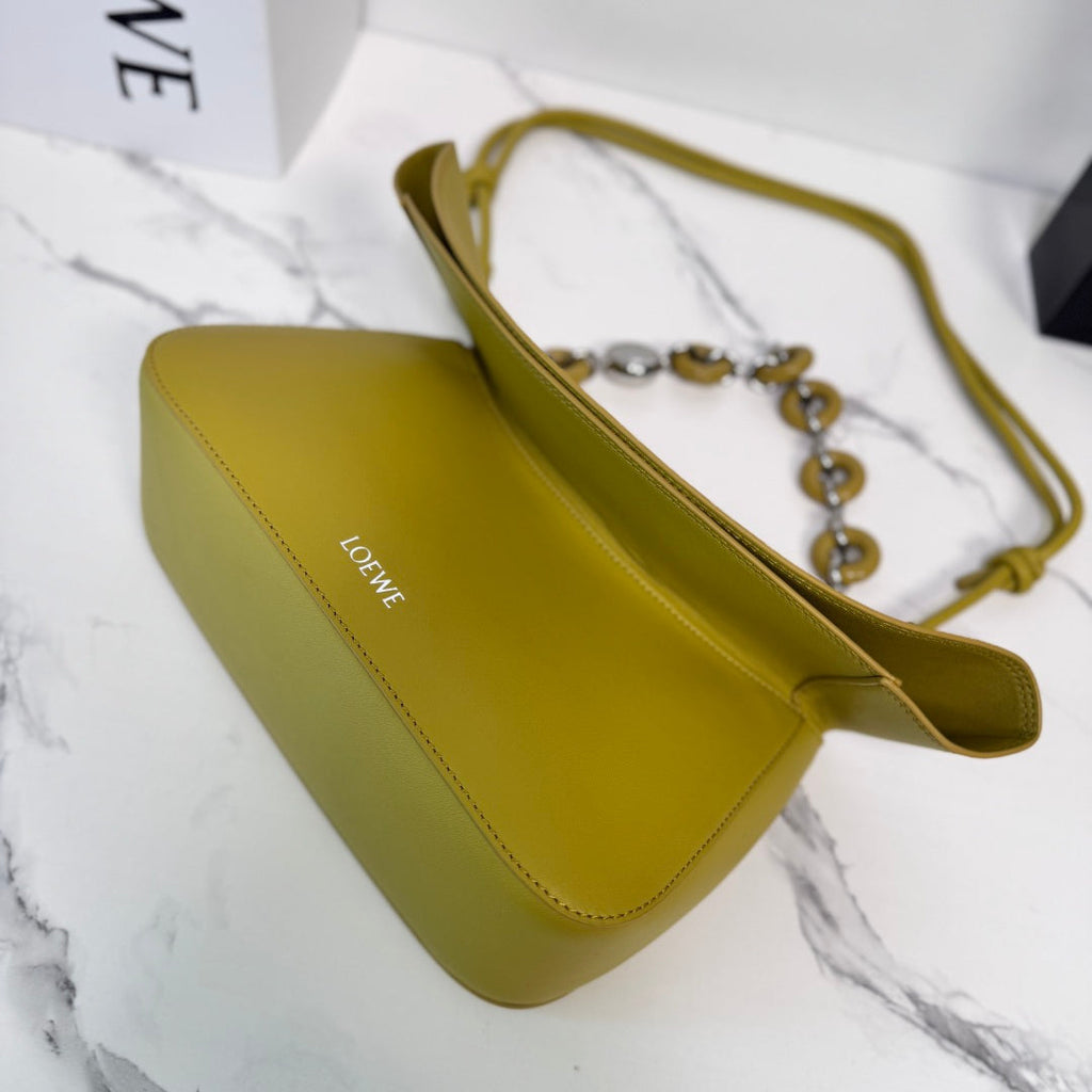 Loewe Medium Ola bag in smooth calfskin AP22P22X07  Lo90003